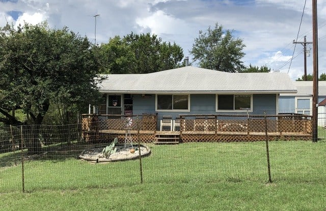 1492 ALAMO BEACH RD - 1492 Alamo Beach Road, Lakehills, TX 78063