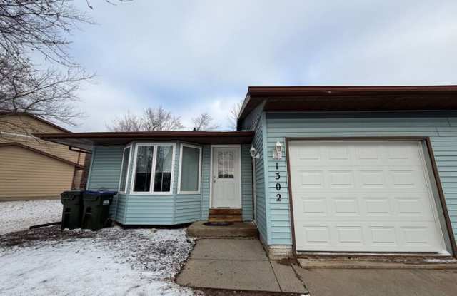 1302 Sunset Street photos photos