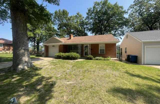 7117 Forest Hill Dr Gallery 2