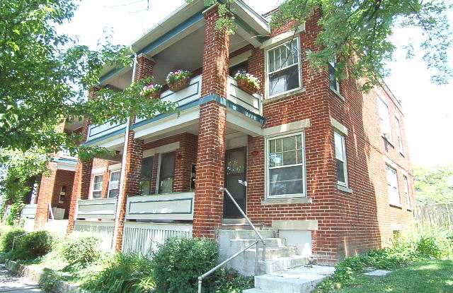 946 1/2 Hamlet Street - 946 1/2 Hamlet Street, Columbus, OH 43201