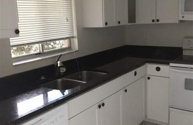 5651 Rattlesnake Hammock Rd photos photos