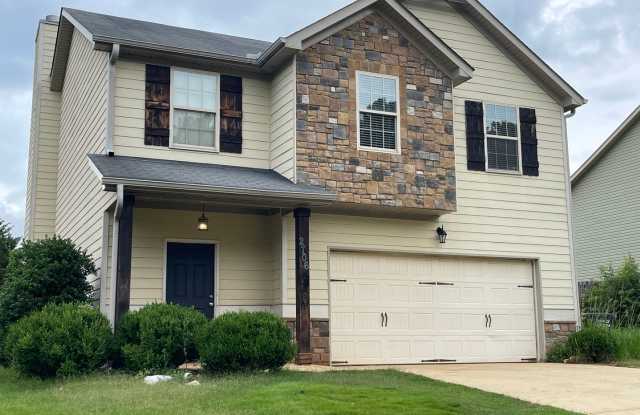 Beautiful 4bed/2.5bath Residential House in Bechet Woods! photos photos