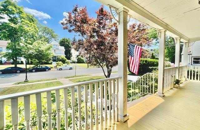 490 Larch Avenue 1F photos photos