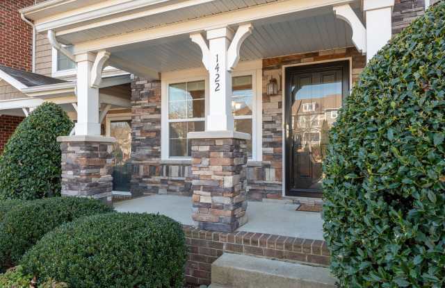 1422 Riverbrook Dr Gallery 3