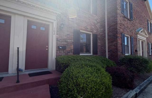 102 Hampton Drive, Evansville, IN 47715 photos photos