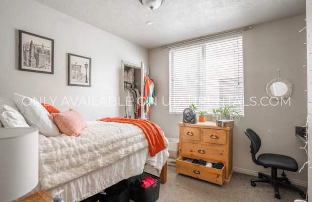 866 E 700 N photos photos 866 E 700 N photos photos