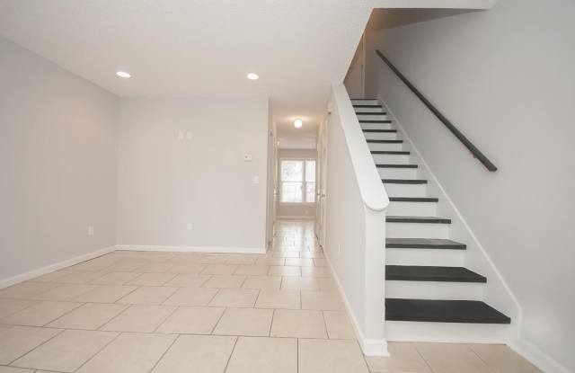 9 Anderson Avenue unit: B Gallery 2