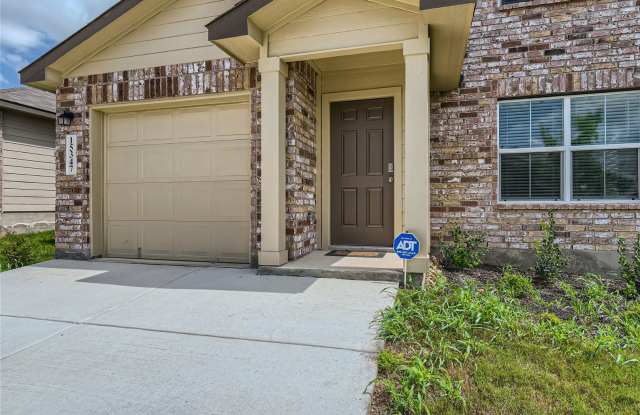 BEAUTIFUL 3-BEDROOM HOME IN REDBIRD RANCH Gallery 4