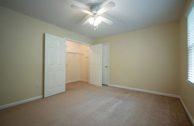 1030 Laurel Springs Ct - Available NOW! Gallery 4