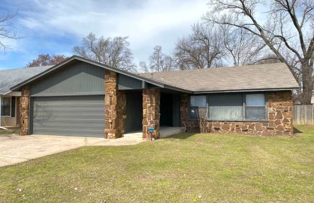 Comfort and Convenience in the Heart of Jenks photos photos