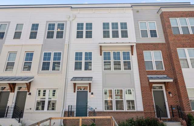 Brand New 4 Bedroom, 3.5 Bath Townhome in King Farm! photos photos