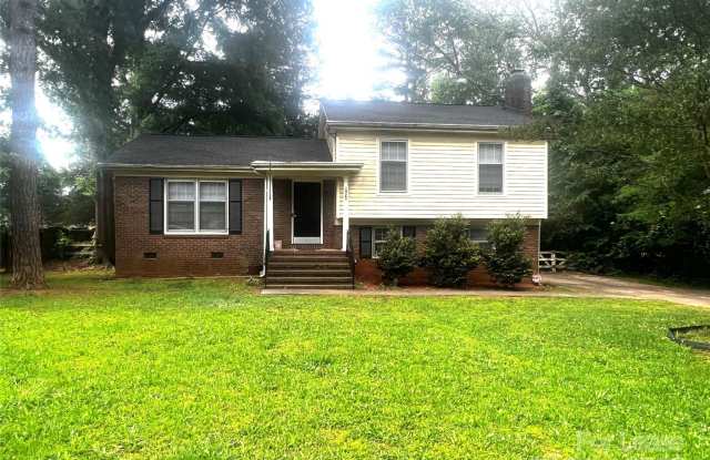1920 Bonnie Lane - 1920 Bonnie Lane, Charlotte, NC 28213