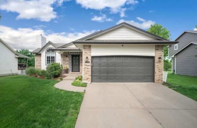 421 Stoney Point Circle - 421 Stoney Point Circle, Wichita, KS 67209