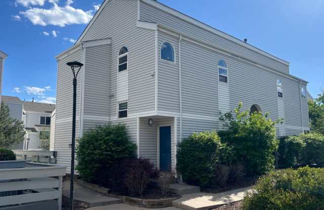 Spacious 3 Bed, 2 Full Bath Townhome near the Highline Canel! photos photos Spacious 3 Bed, 2 Full Bath Townhome near the Highline Canel! photos photos