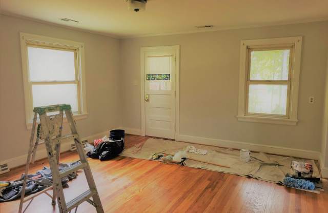 5208 Sheridan Lane Gallery 2