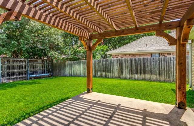 2505 Woodfield Way Gallery 4