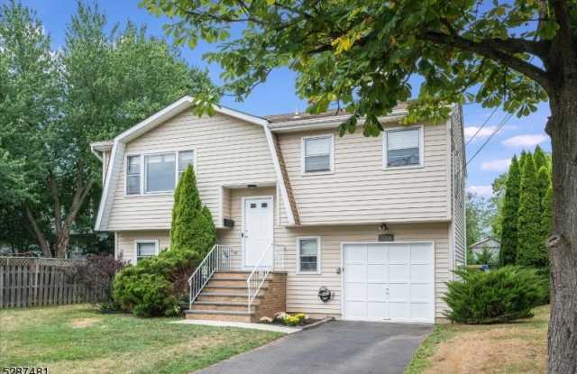 935 Cleveland Ave - 935 Cleveland Avenue, Westfield, NJ 07090