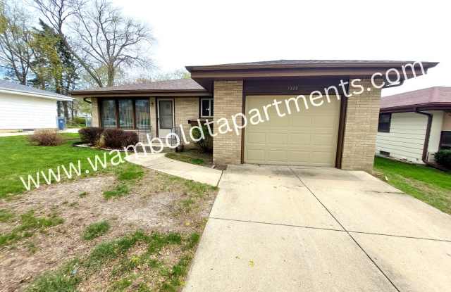3 bedroom 1.5 bath home with attached 1 car garage! photos photos