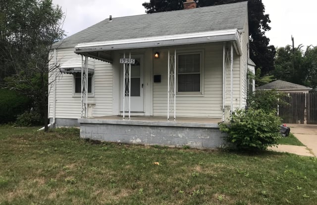 19315 Washtenaw St - 19315 Washtenaw Street, Harper Woods, MI 48225