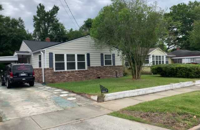 1667 University Street - 1667 University Street, Jacksonville, FL 32209