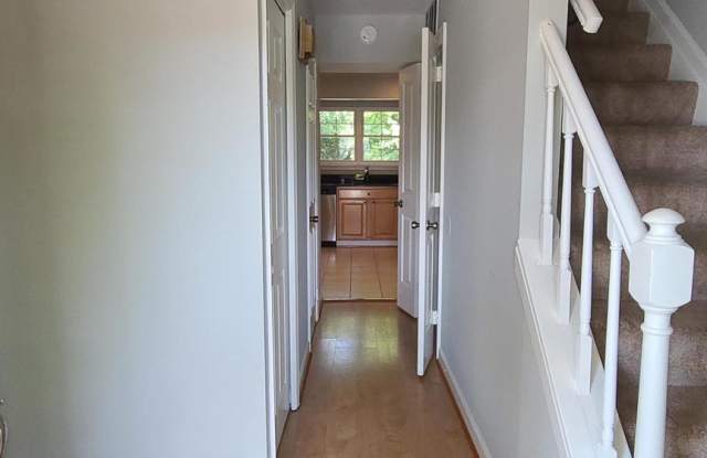 3287 TAYLOE COURT Gallery 3