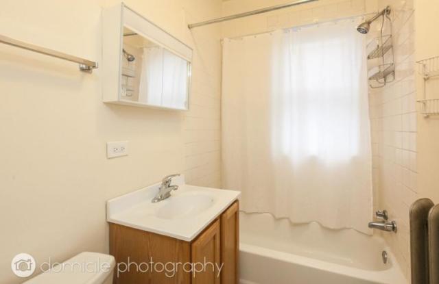 1533 North Western Gallery 3