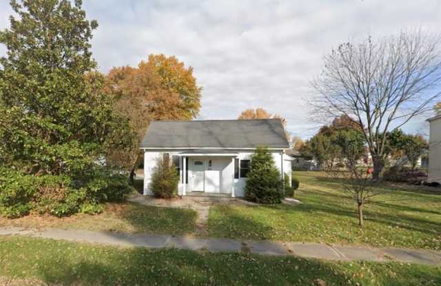 511 E BECKEMEYER Avenue photos photos