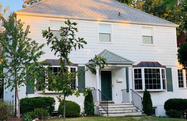 2315 S NASH STREET - 2315 South Nash Street, Arlington, VA 22202