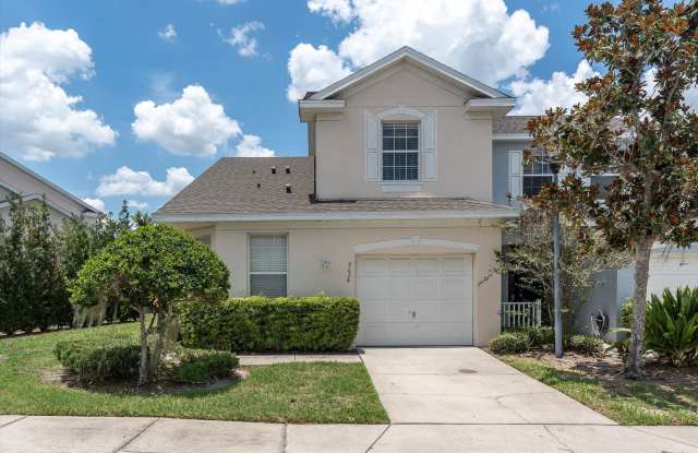 Spacious 3-Bedroom Townhome Riverview Gallery 1