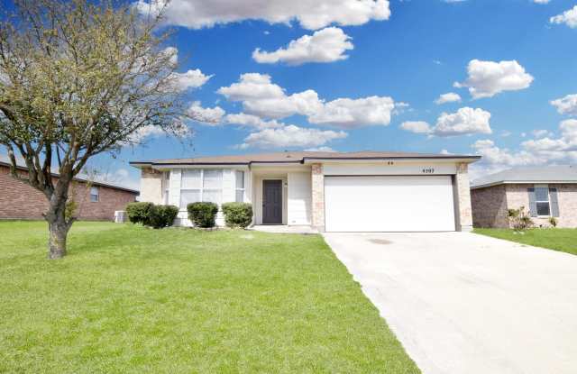4507 Stallion Dr photos photos