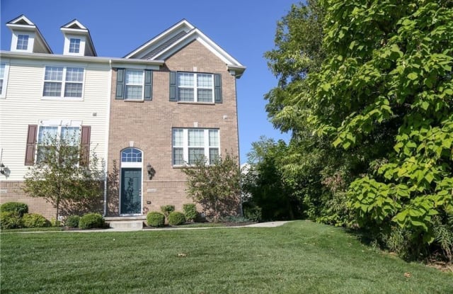 12687 White Chapel Circle - 12687 White Chapel Circle, Fishers, IN 46037