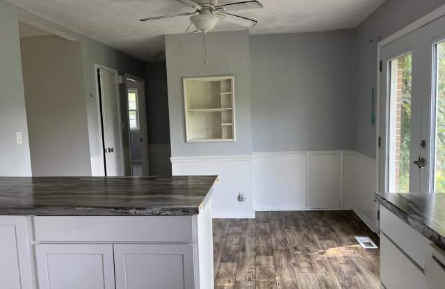 3107 Country Club Road Gallery 4