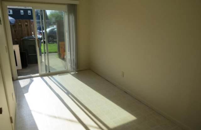 1145 McCarley Drive East Gallery 4