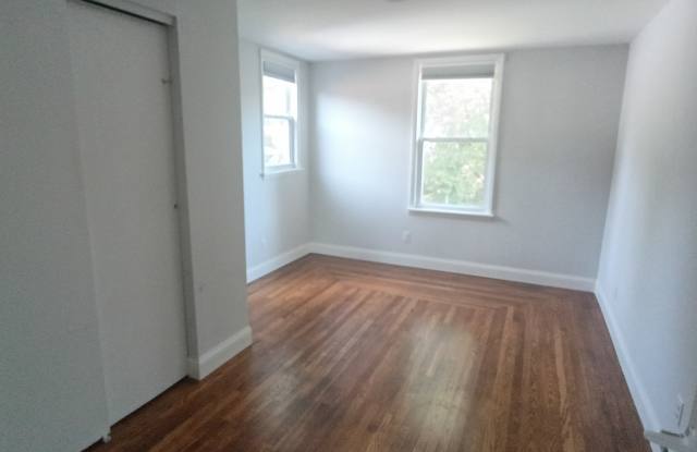 422 Purcell Avenue Gallery 3