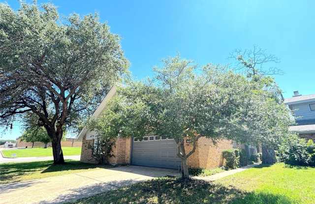 3010 Carolyn Court - 3010 Carolyn Court, Bedford, TX 76021