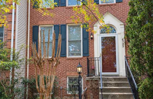 6735 Royal Thomas Way Gallery 1