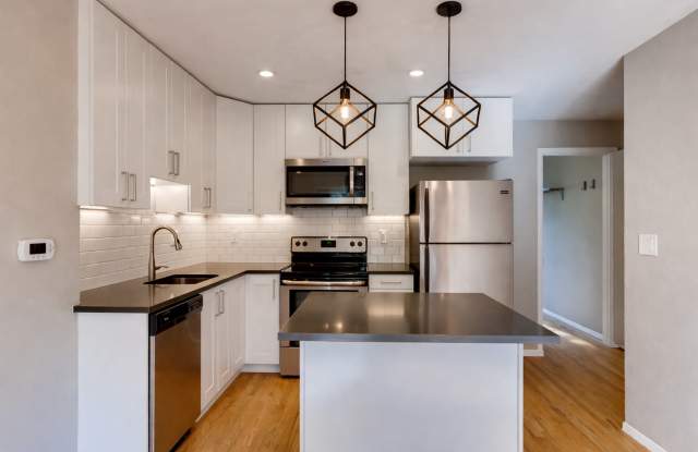 Charming Downtown Boulder Unit Steps from Pearl Street-Available August 1! photos photos