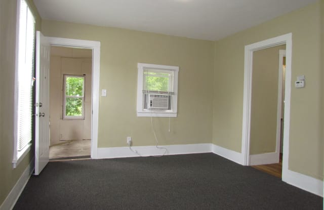 1253 North Ave NE - 1253 North Avenue Northeast, Grand Rapids, MI 49505
