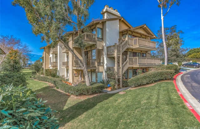 3 Flores - 3 Flores, Irvine, CA 92612