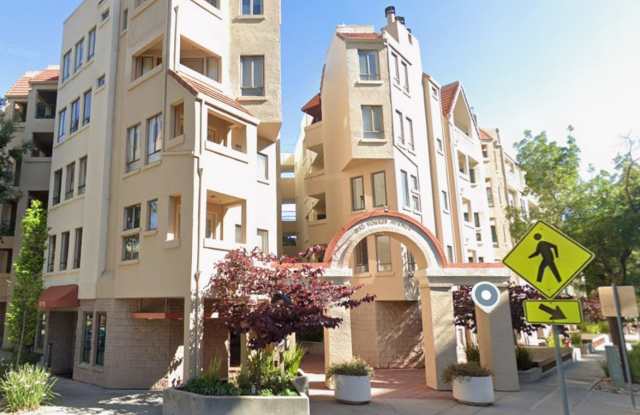 Charming 3-Bedroom, 2-Bath Condo in Palo Alto Gallery 1