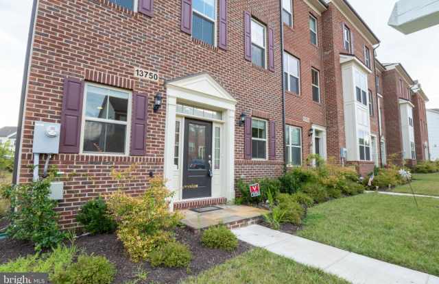 13750 FOGGY GLEN DRIVE Gallery 2