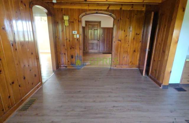 4-Bedroom House in the Hampton school district Gallery 4