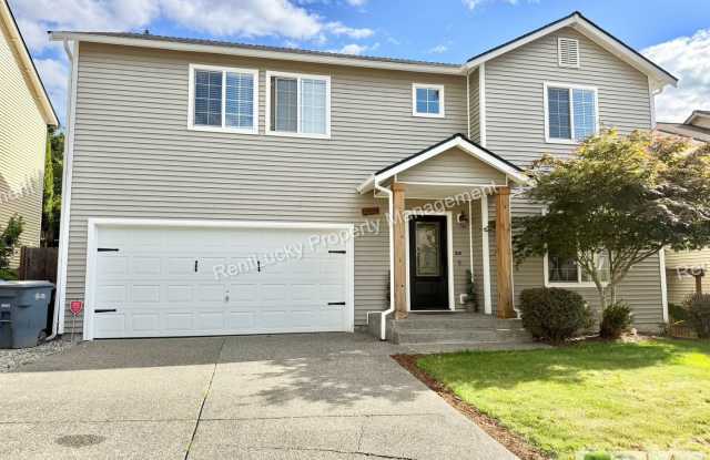 Beautiful 3 Bedroom Home in Puyallup w/ Spacious Layout and Private Yard! photos photos