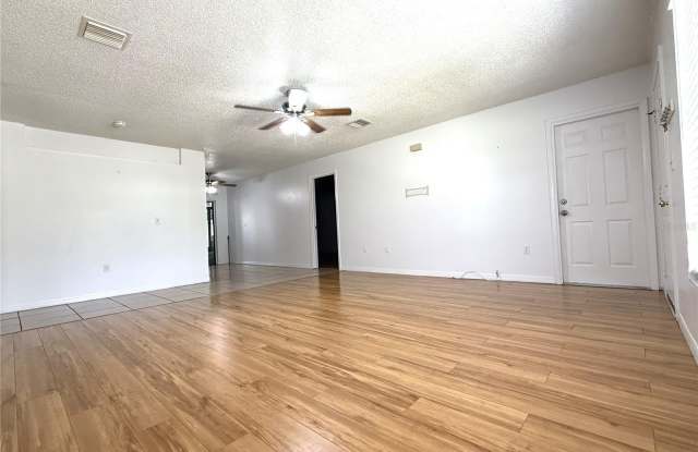 2944 58TH Avenue N Gallery 4