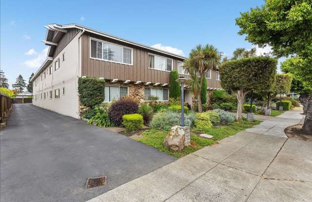 1212 Regent St #B - 2 bedroom | 1 bathroom photos photos 1212 Regent St #B - 2 bedroom | 1 bathroom photos photos