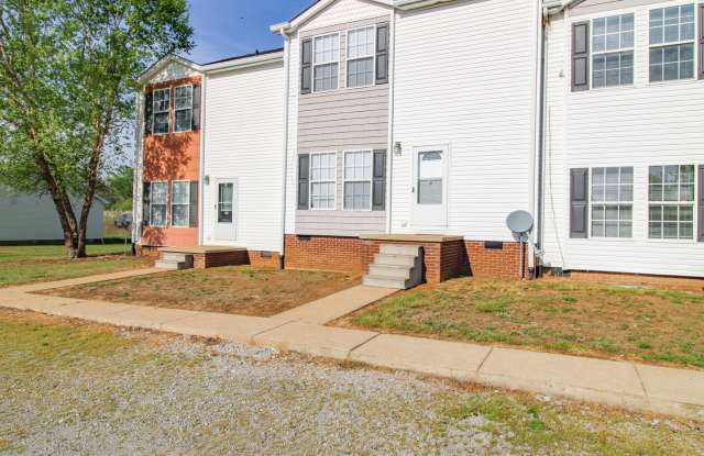 Stylish 3 Bedroom Townhome with Open Living Area Gallery 4