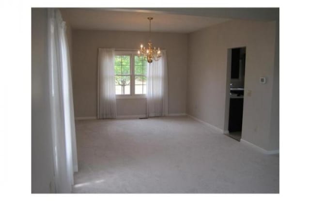 13560 Kingsbury Drive Gallery 3
