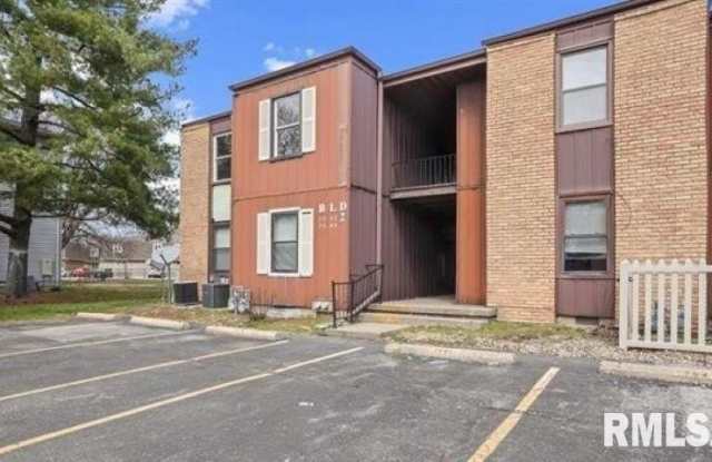 2539 W MONROE Street - 2539 West Monroe Street, Springfield, IL 62704