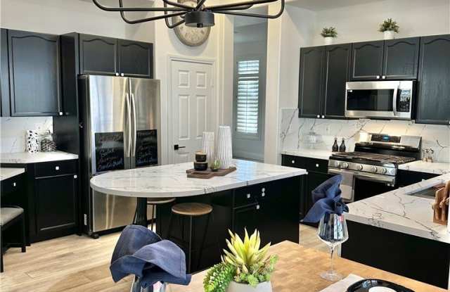 20 CHATEAU WHISTLER Court Gallery 1
