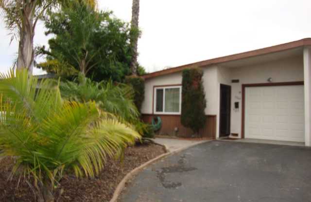 3566 De Leone Rd - 3566 De Leone Road, San Marcos, CA 92069